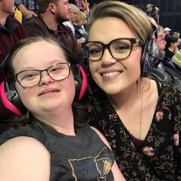 Meet your Posher, Jaynee - Picture 3 of 7